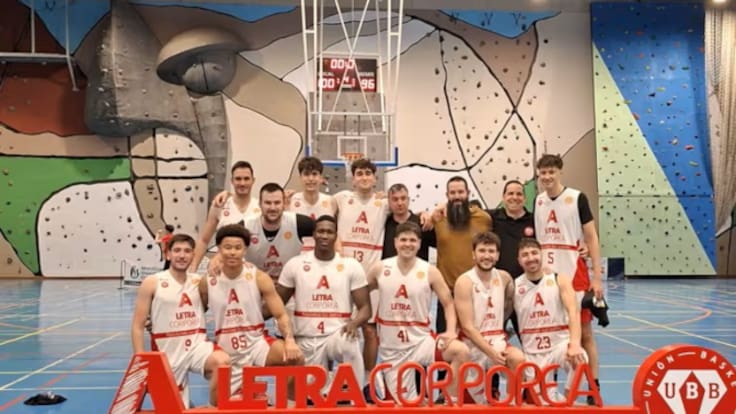 Quique López, entrenador de Letra Corpórea Barbastro