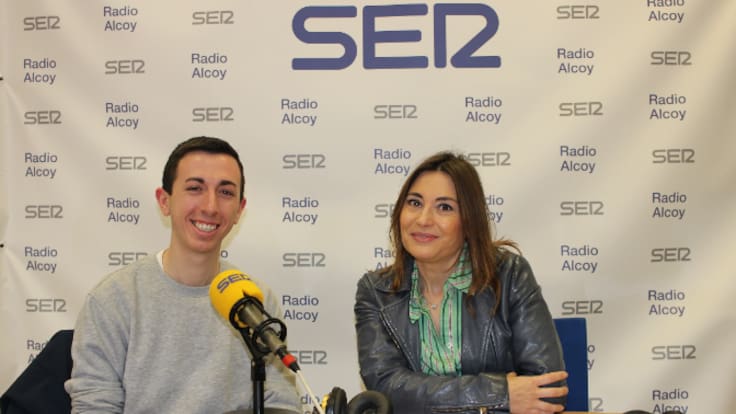 Entrevista a Carlos Pérez i Nuria Llorens sobre la programació de Sant Jordi que durà a terme la Colla de Campaners d'Alcoi durant les Festes de Moros i Cristians