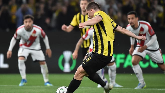 Conference League I AEK Atenas 2-0 Rayo Vallecano I Gol de Răzvan Marin