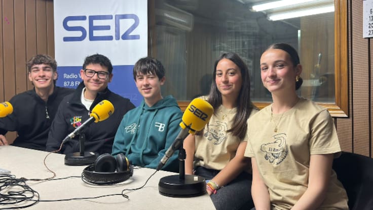 Los chicos y chicas del CJDB de Villena