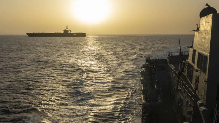 "Hay 20.000 tripulantes inocentes atrapados en el Golfo Pérsico": las consecuencias humanitarias del bloqueo del Estrecho de Ormuz