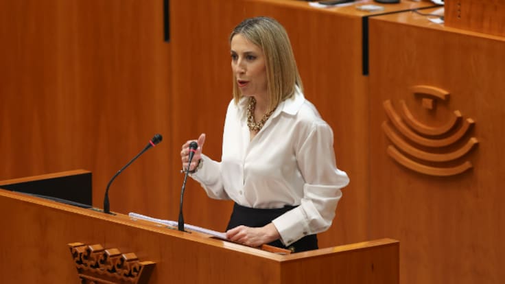 El PP asume a nivel nacional el concepto de 'prioridad nacional' mientras fuerza un debate en el Congreso que vincula la regularización con el terrorismo