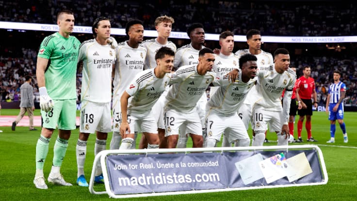 Indiferencia del Bernabéu con los suyos: algún tímido pito a Vinicius y poco más tras el KO en Champions