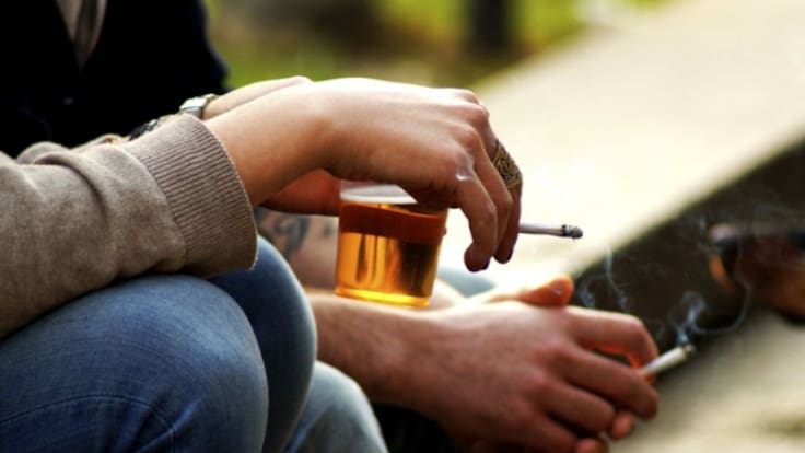 El alcohol se mantiene como la sustancia más consumida por los jóvenes riojanos, que cada vez fuman menos (22-04-2026)