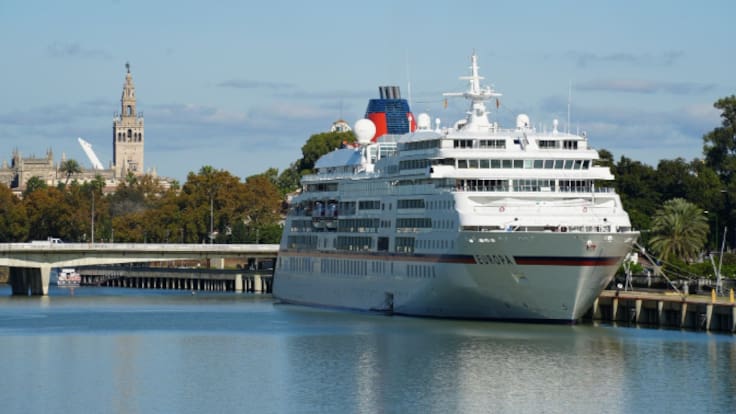 Rafael Carmona, presidente de la Autoridad Portuaria de Sevilla: "La intención es que vengan yates y megayates a pasar largas temporadas"
