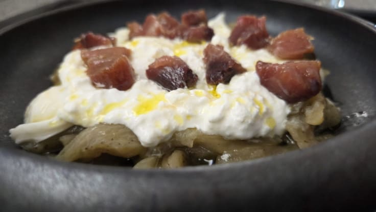 El Rebost: albergina a la flama amb burrata