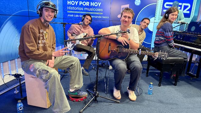 Niña Polaca en busca de la ONU y la locura de Angine de Poitrine