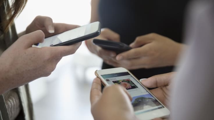 "Circulan mensajes contradictorios en redes sociales sobre el proceso de regularización que generan incertidumbre entre las personas migrantes" (25/04/2026)