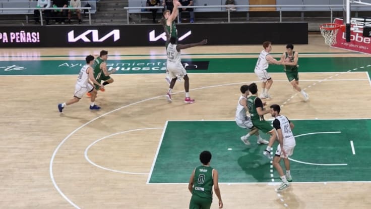 Santi Cerdán hace balance de la victoria de Lobe Huesca la Magia