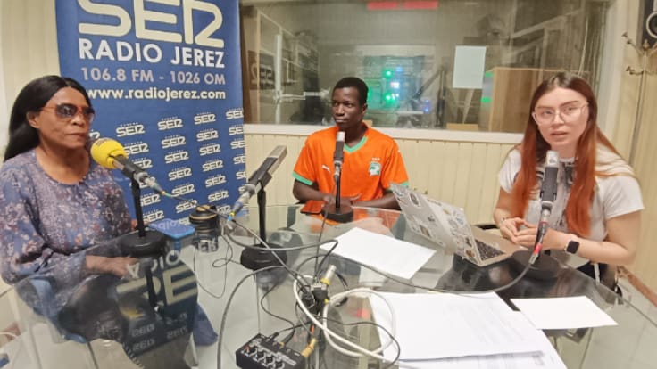 Juliette, Privat y Angie, de la ong Mandara