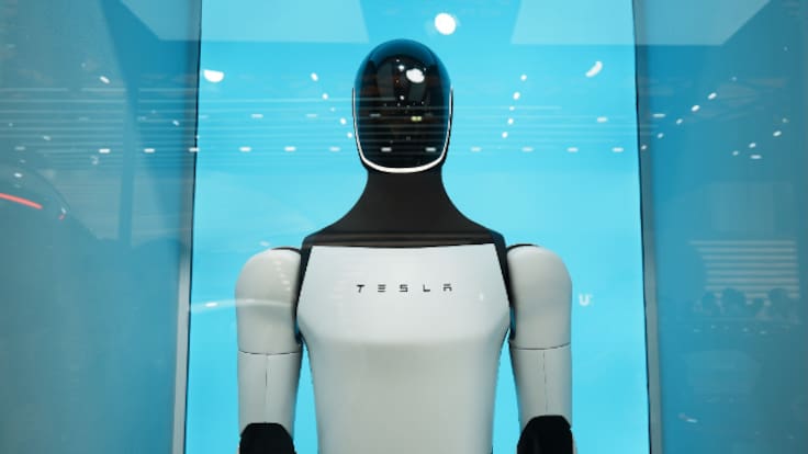 La principal virtud de Optimus, el robot de Elon Musk: "Estoy pensando en los miles de trabajadores de Amazon"