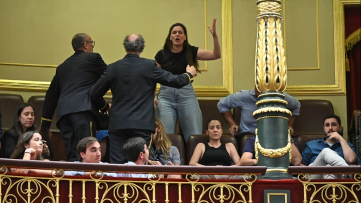 La desilusión de Irene, la mujer que gritó "Haced algo ya, coño" en el Congreso: "Esto no es un show televisivo, es nuestra vida y lo estamos pasando mal"