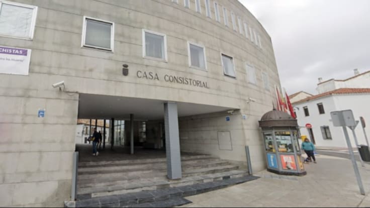 Enrique Cuesta, delegado de CCOO en el Ayuntamiento de Parla, critica la falta de Auxiliares de Control y Mantenimiento