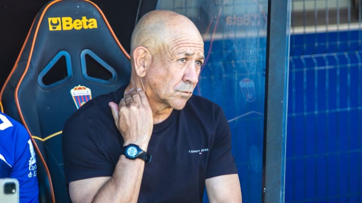 Claudio Barragán, Ent. del Eldense, antes de recibir al Marbella