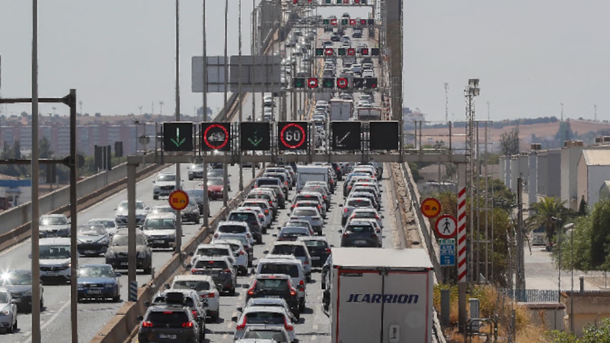 Jose Antonio Santano, secretario de Estado de Transportes: "Garantizo que la remodelación del puente entra en su fase final, con menos de un 10 % de obra pendiente, y que la seguridad de la infraestructura está plenamente asegurada"