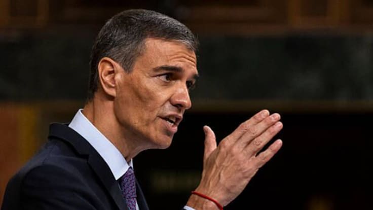 Las curiosidades de la primera entrevista de Pedro Sánchez para 'El País' en 2010