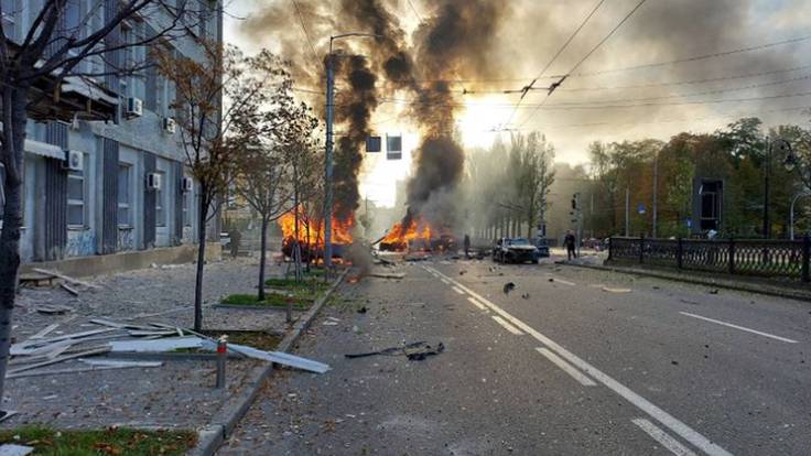 &quot;¡Hostia, put... ! Caen misiles en el centro como si cayeran en la Gran Vía de Madrid&quot;: el periodista de &#039;El País&#039; relata la situación en Kiev