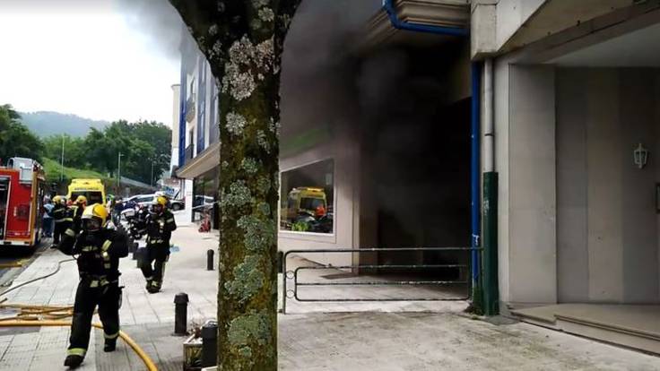 El incendio de un sótano en Marín deja sólo daños materiales