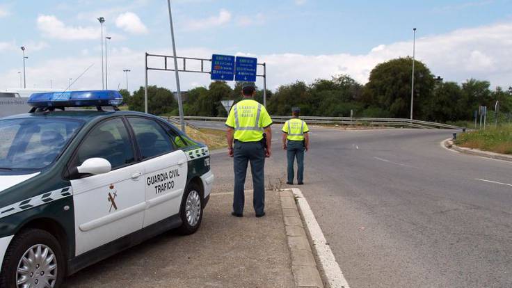 Mesa de España: ‘Un conductor huye corriendo para evitar una multa y deja en el coche a su madre de 66 años’
