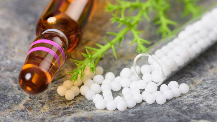 La batalla para regular el mercado de la homeopatía