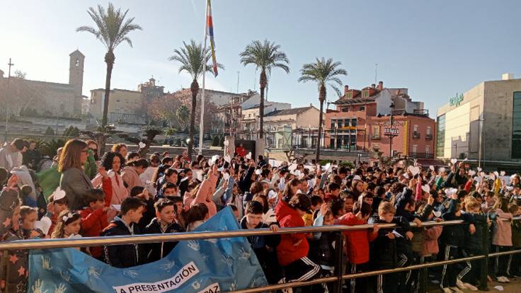 Escolares de Linares celebran el Día de la Paz