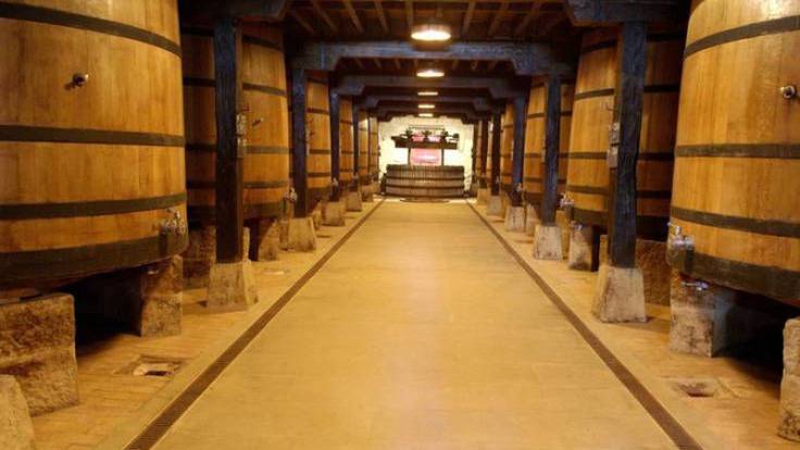 La Rioja abona 14,5 millones a la destilación de vino de Rioja a bodegas y cooperativas (15/12/2023)