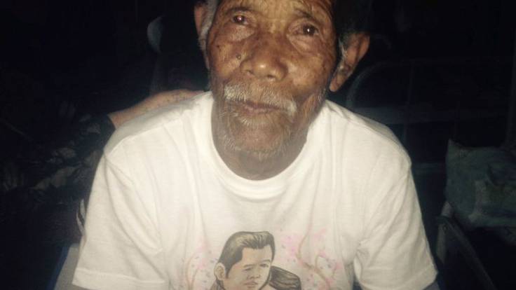 Un anciano de 101 años sobrevive 10 días bajo los escombros en Nepal